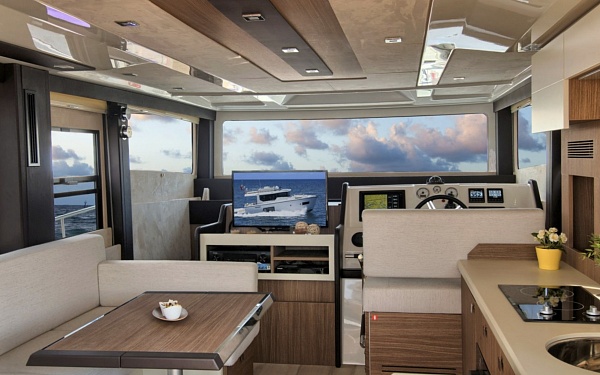 Аренда яхты Cranchi 43 Eco Trawler на Сардинии, Италия, Франция